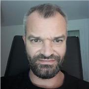 Ancien prof d'EPS, entraîneur de handball, Maître nageur